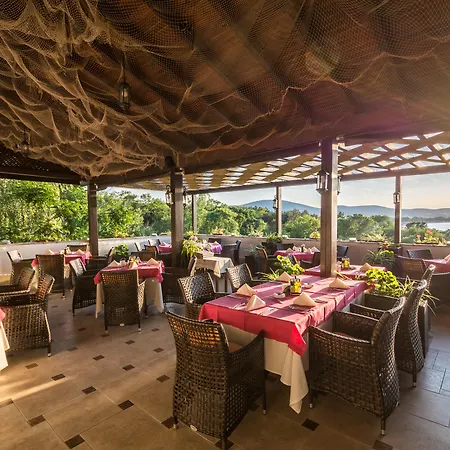 Santa Marina Village