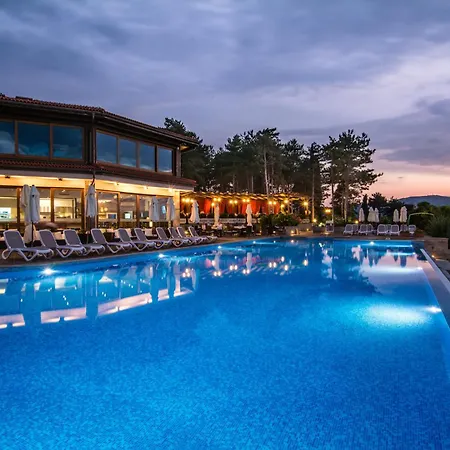 Santa Marina Village