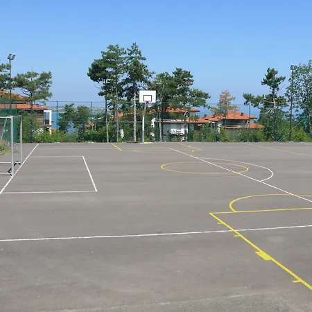 Santa Marina Village Θέρετρο 4*