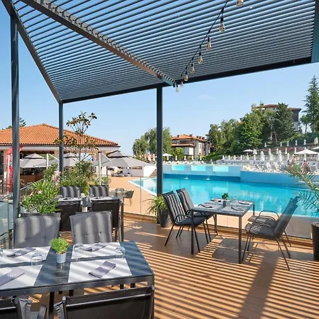 Santa Marina Village Θέρετρο