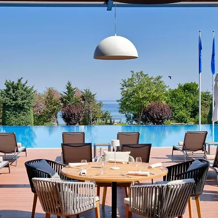 Santa Marina Village