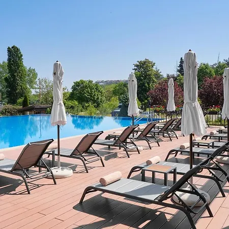 Santa Marina Village سوزوبول