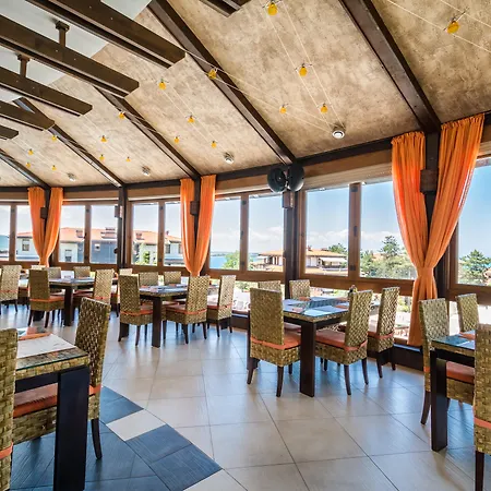 Santa Marina Holiday Village 4* Sozopol