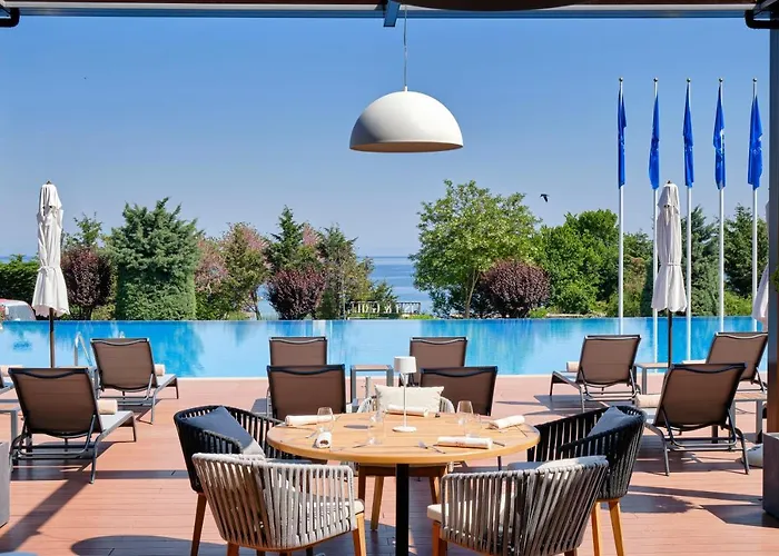 Santa Marina Village