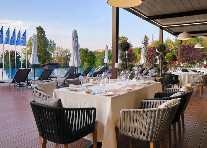 Santa Marina Village 리조트