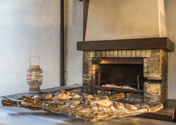 אתר נופש Santa Marina Village סוזופול