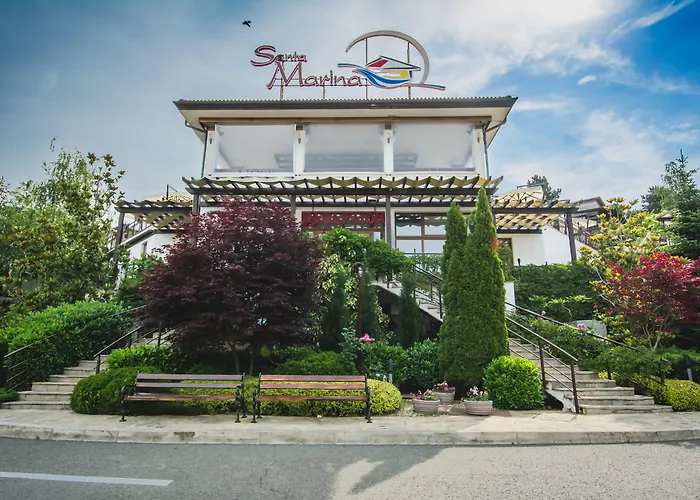 Santa Marina Village אתר נופש