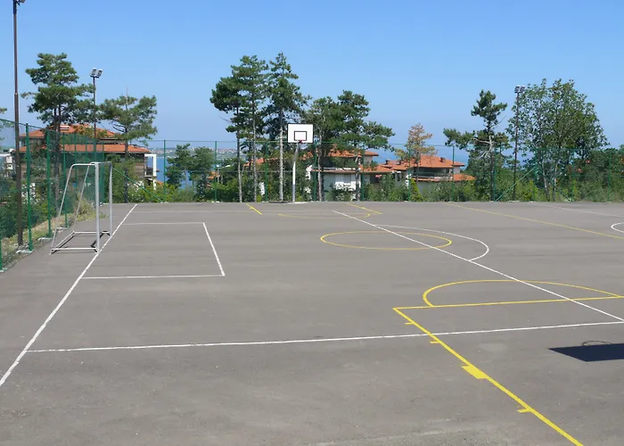 Santa Marina Village Resort 4*