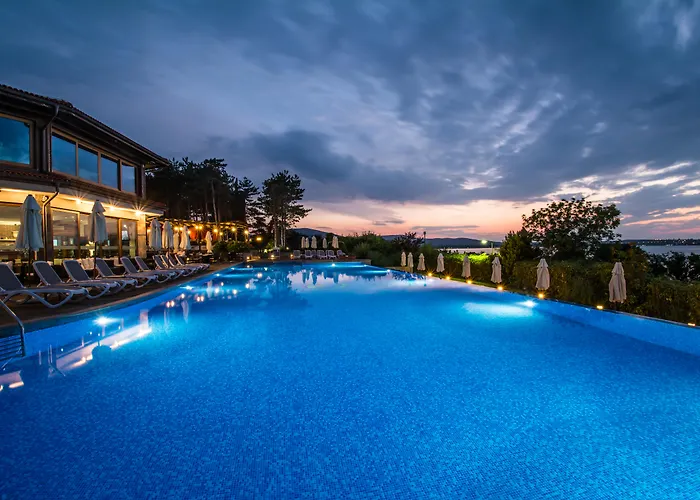 Santa Marina Village