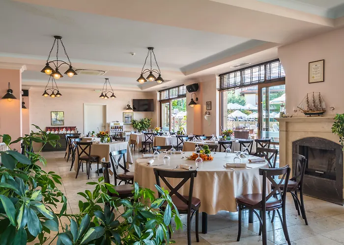 Santa Marina Village אתר נופש סוזופול