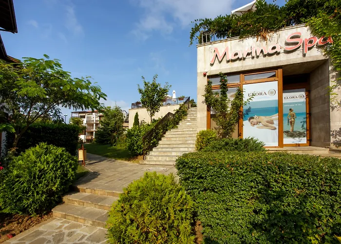 Santa Marina Village Resort 4*